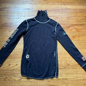 Vintage long sleeve ski turtleneck